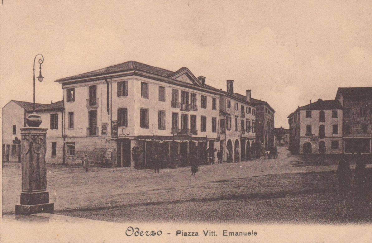 Oderzo-Piazza-Vitt.-Emanuele